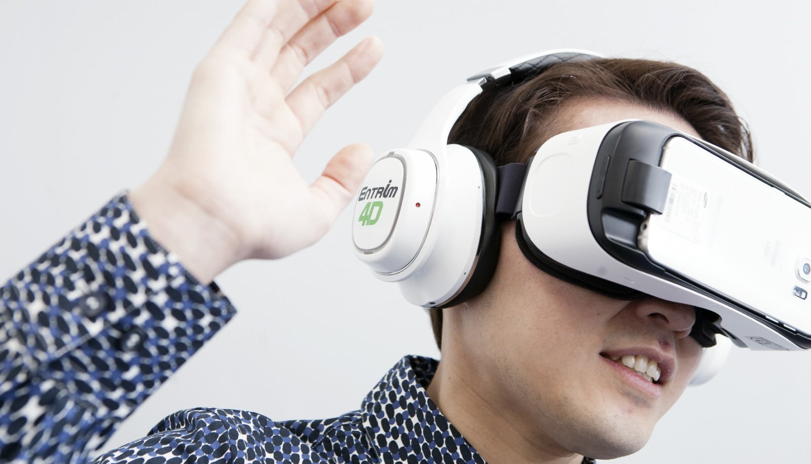 No headaches VR headsets that adjust to your eyes Futurity