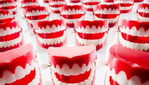 toy chattering teeth - red and white