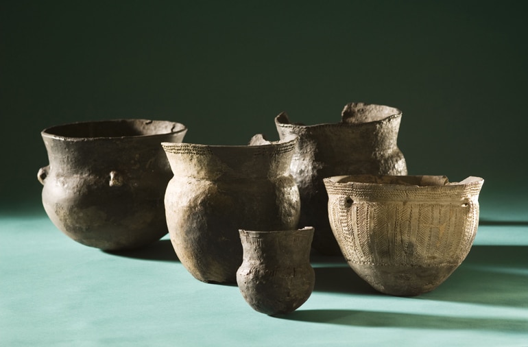 funnel beaker & single grave pottery