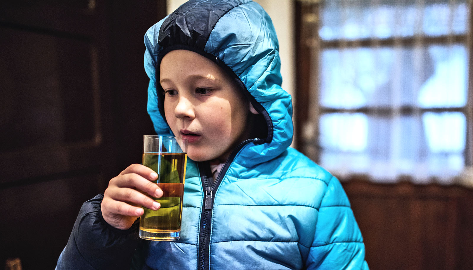 Letting Kids Taste Alcohol Isn T Risk Free Futurity Letting Kids Taste Alcohol Isn T Risk
