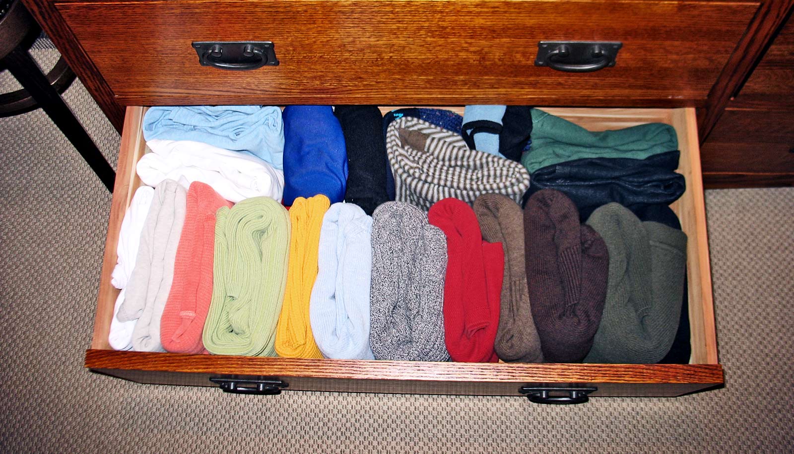 clothesinadrawer_1600 Futurity