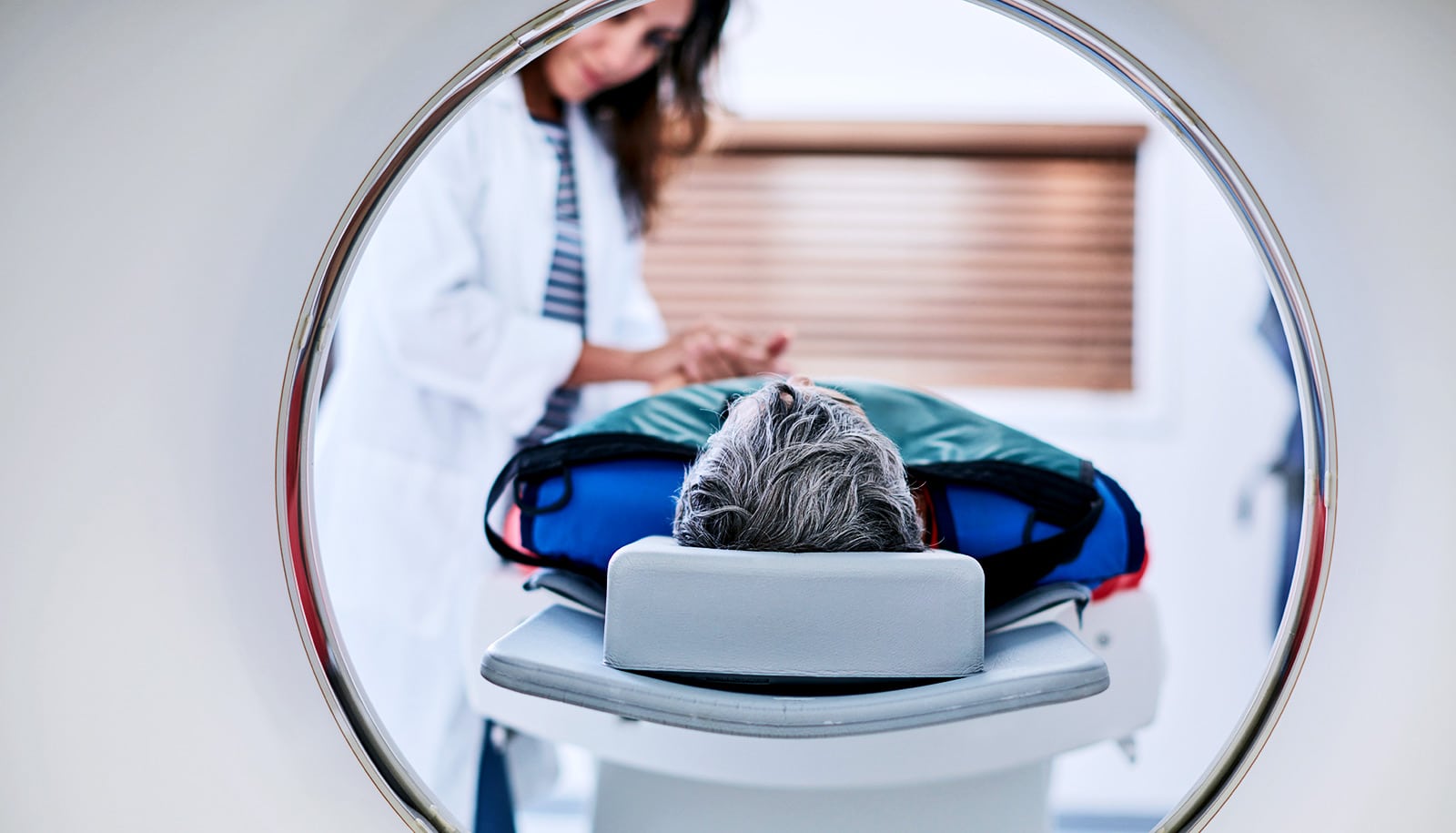 MRI scans may offer a way to predict dementia risk - Futurity