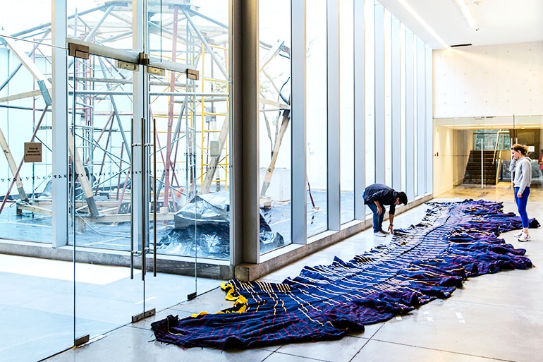 Knitted shell holds up 5-ton curved concrete structure | LaptrinhX