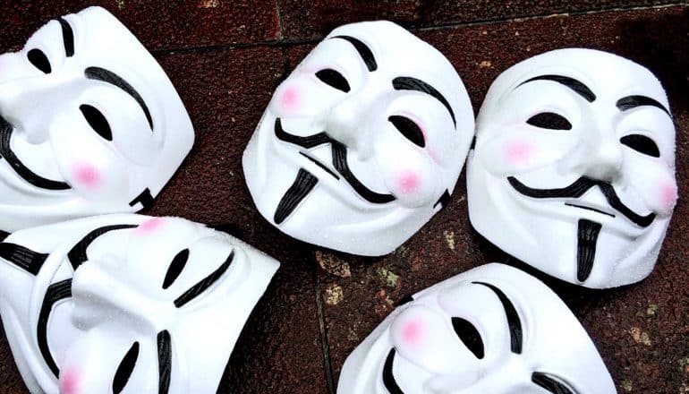 guy fawkes masks (cyberattacks concept)