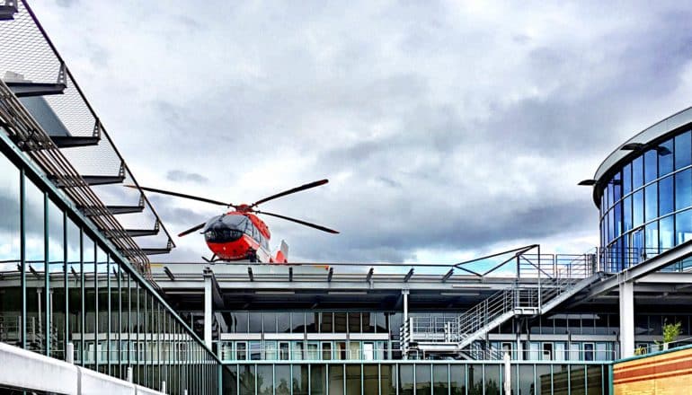 helicopter on hospital roof - lung transplants