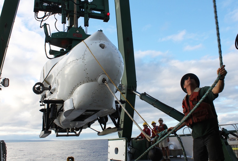 submersible for mesophotic coral research