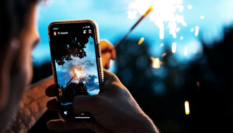 taking sparkler picture with phone (2D materials concept)