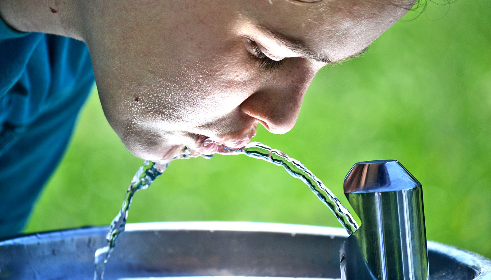 Mixing chlorine and drinking water creates toxic byproducts Futurity