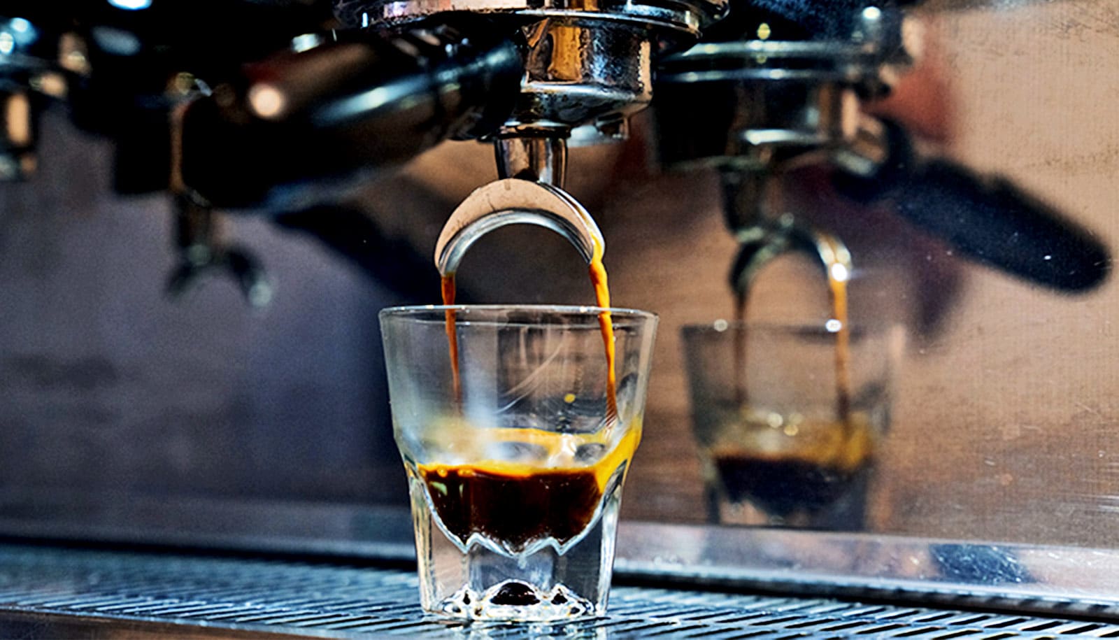 Barista Basics: How to Make an Espresso in 14 Steps - Perfect Daily Grind