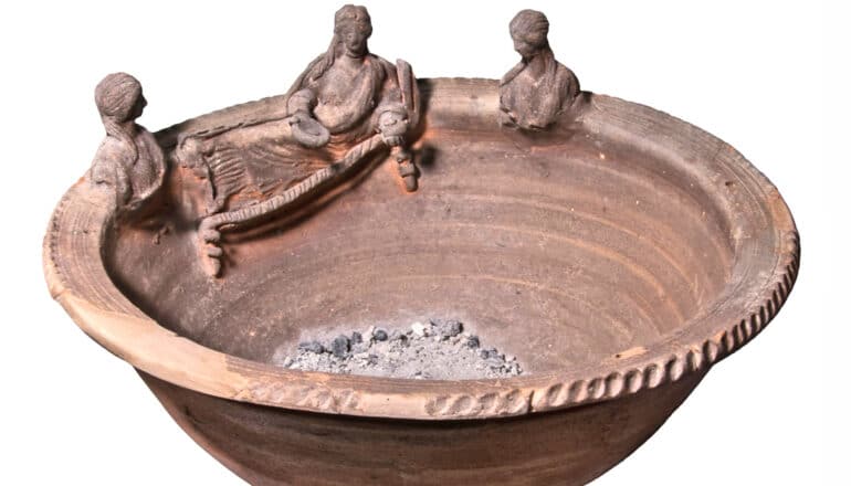 Incense ash reveals Pompeii was part of global trade network