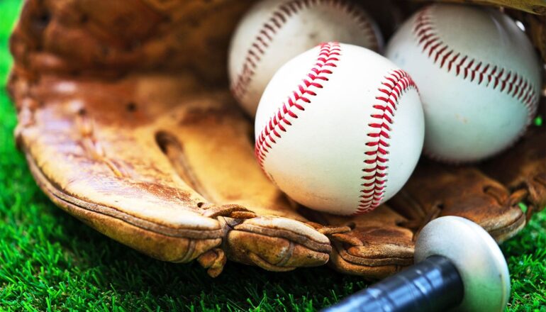 New model clears up messy baseball rankings